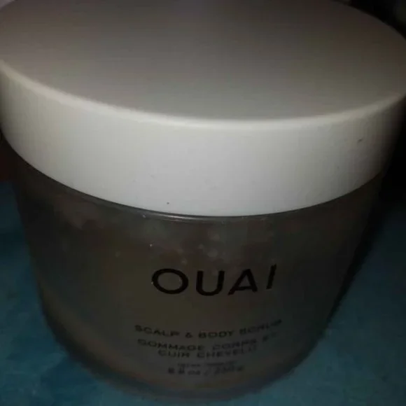 OUAI SCALP & BODY SCRUB - Picture 2 of 3